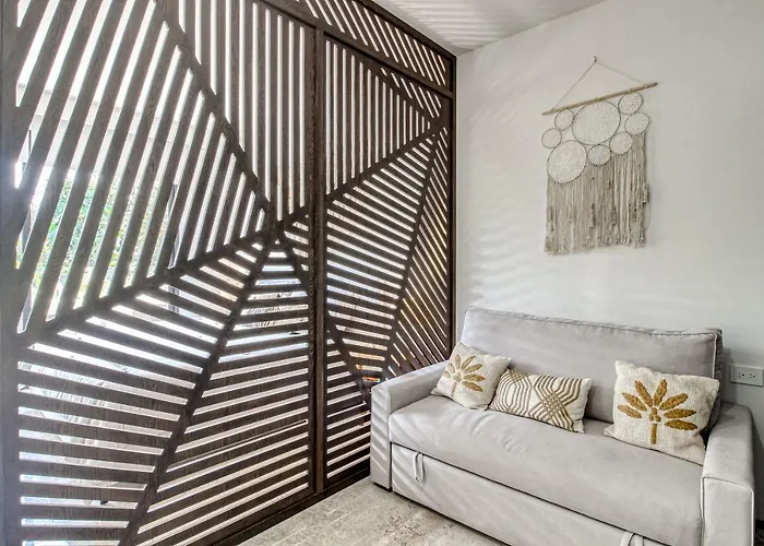 Hotel Menesse 102 At Av Coba *